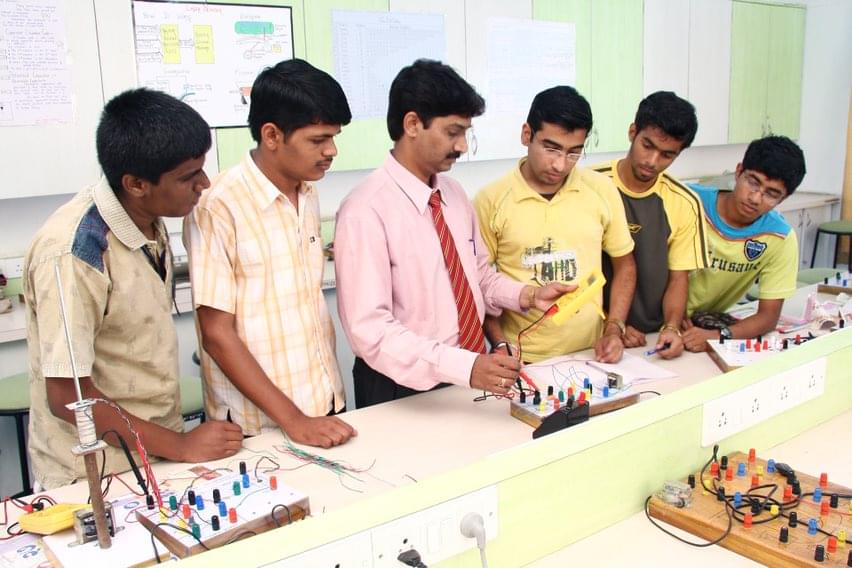 Indira College of Commerce & Science Tathawade Lab photo 4